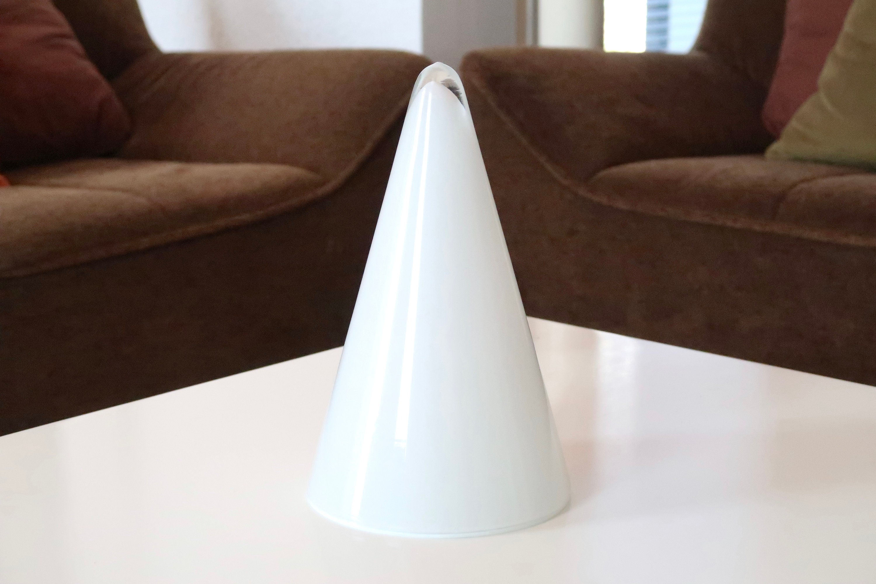 Lampe Conique en Verre Opaque Blanc, Sce, Années 80/1980 Vintage Cone Pure Minimaliste Pyramide Pyra