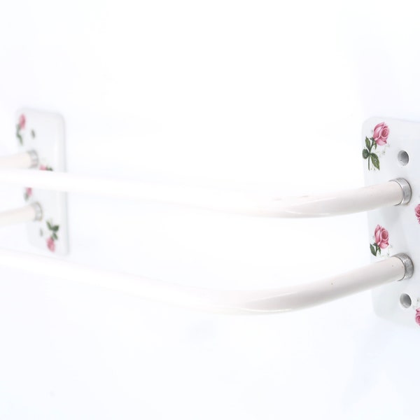 French Champs Elysées Paris porcelain towel racks, floral decor, 1960s / bathroom, white, pink