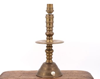 French brass column table lamp, 1960s / end table lighting, bedroom light, hollywood regency
