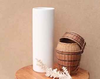 Weiße Keramik-Rollvase von Pino Spagnolo für Sicart Italy, 1970er Jahre / minimalistischer Stil, Georges Jouve, zylindrisch