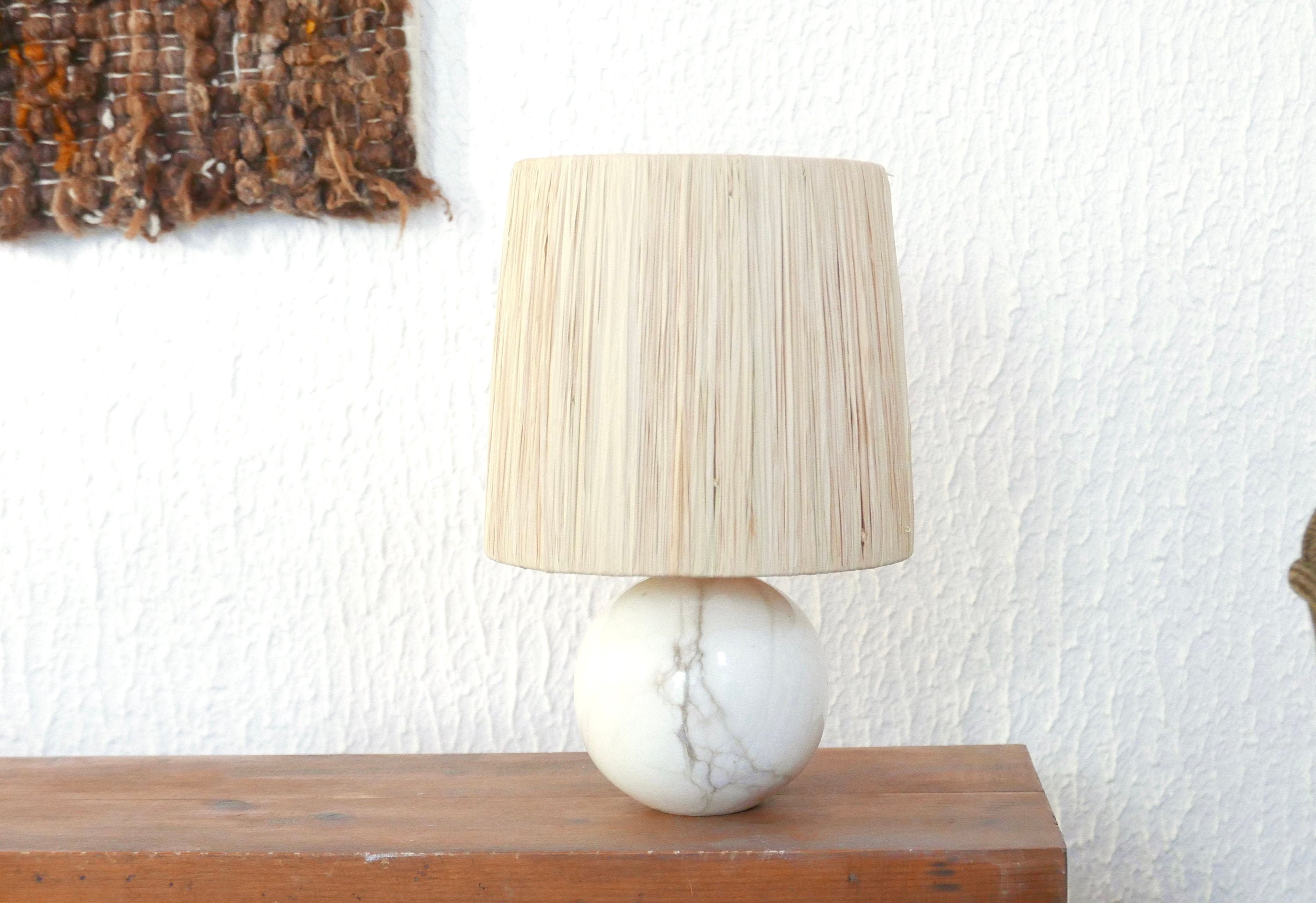 Lampe Boule en Marbre, Abat Jour Raphia, Années 60/Vintage, Boheme Chic, Campagne, Céramique de La B