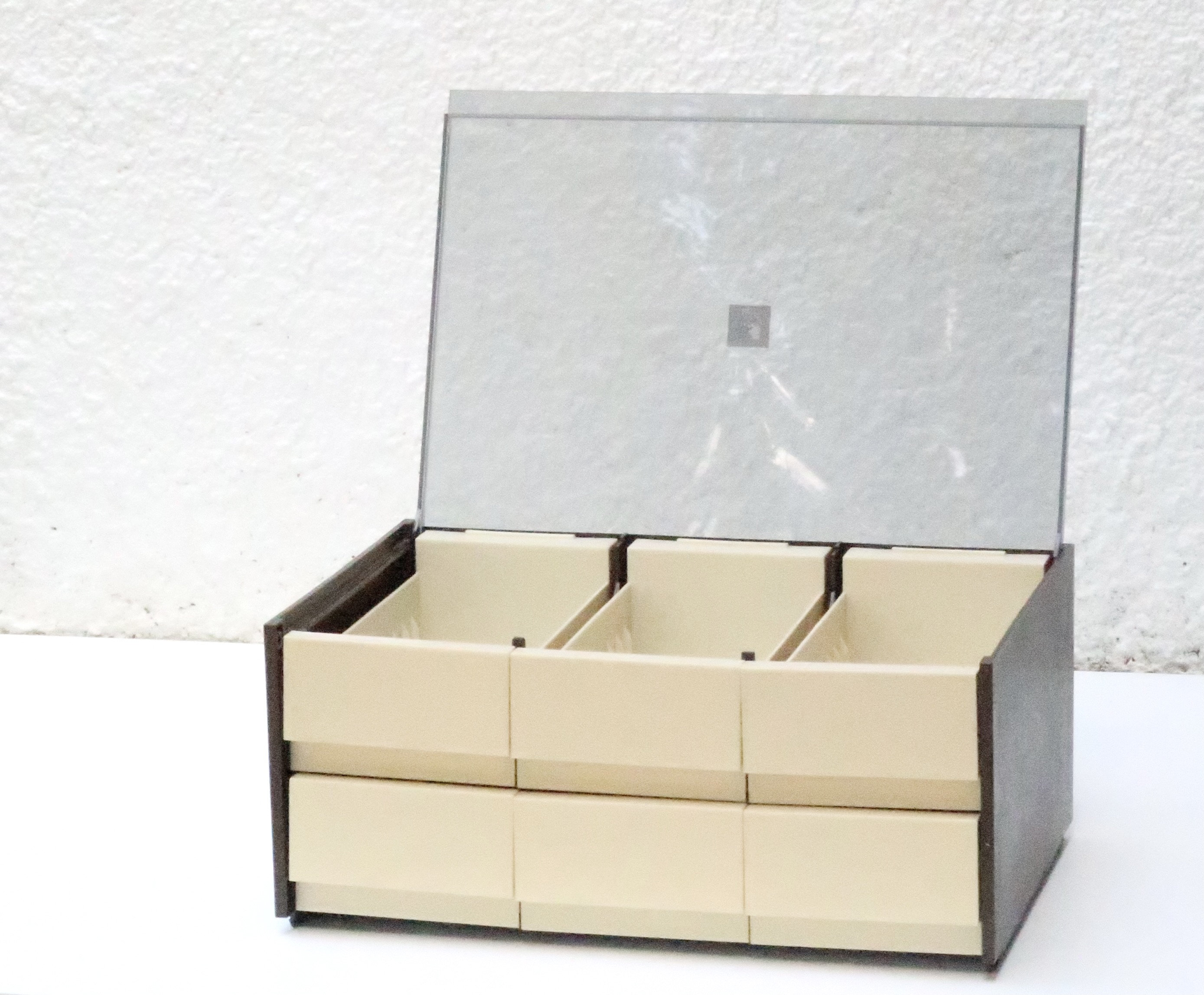 Boîte Flair, Rangement
