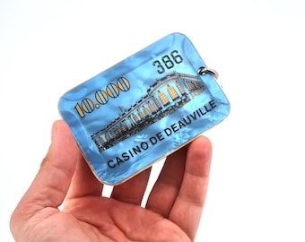 French large key ring : Hotel Normandy - Casino de Deauville, vintage / blue, casino chip, collector