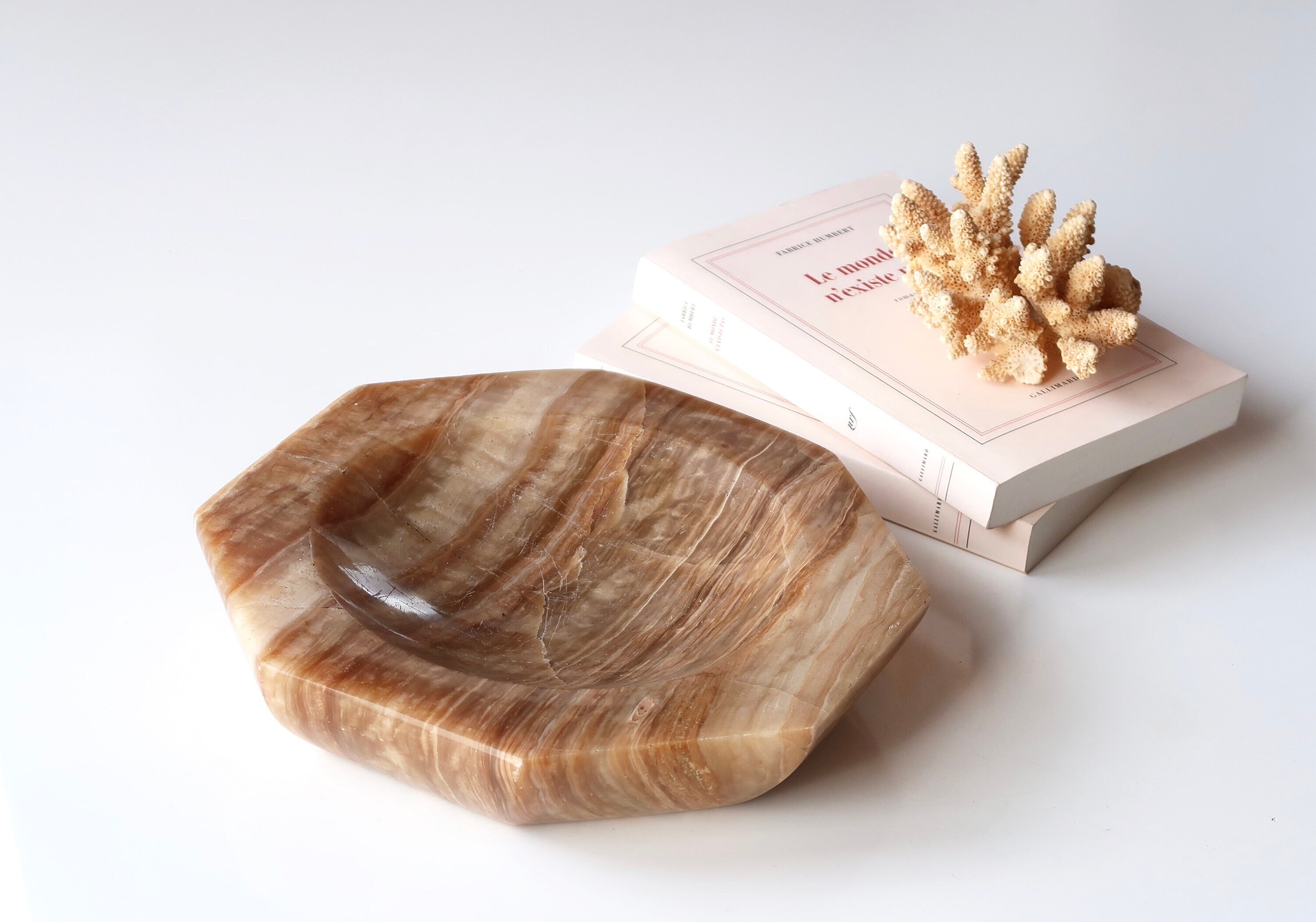 Grand Vide Poche en Pierre Sculptée, Années 70/Albatre, Marron, Vintage, Marbre, Sculpture, Bohème C