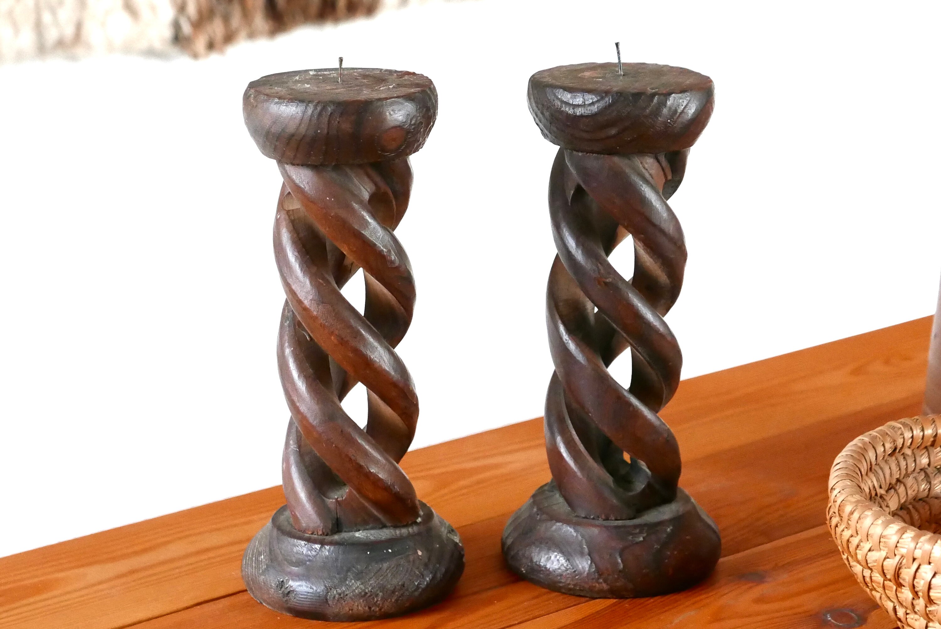 Paire de Bougeoirs Torsadés en Bois, Années 70/Vintage, Campagne, Rustique, Bohème, Totem, Sculpture