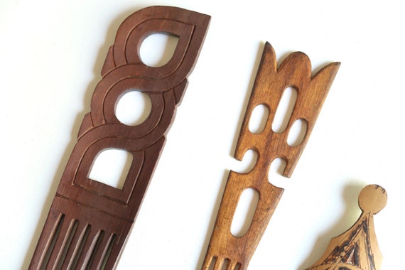 Set of 6 wooden ethnic combs, 1970s / wall decor,… - image 3