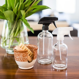 Clear Glass Spray Bottle with Clear Spray Nozzle