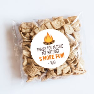 Stickers Camping S'mores, S'more Fun, Thème Camping, Premier Anniversaire, Stickers Tente, Étiquettes De Camping, Cadeaux, Stickers D'anniversaire, Extérieur