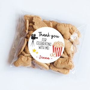 Pegatinas con temática de películas, temática de películas, etiquetas de cumpleaños, cumpleaños con temática de películas, fiesta de películas, fiesta de palomitas de maíz, pegatinas de palomitas de maíz, noche de películas