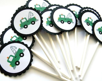12 Abschleppwagen Cupcake Toppers, Abschleppwagen Thema, grüner LKW, erster Geburtstag, Junge Geburtstag, Party Topper, LKW Thema, Abschleppwagen Party