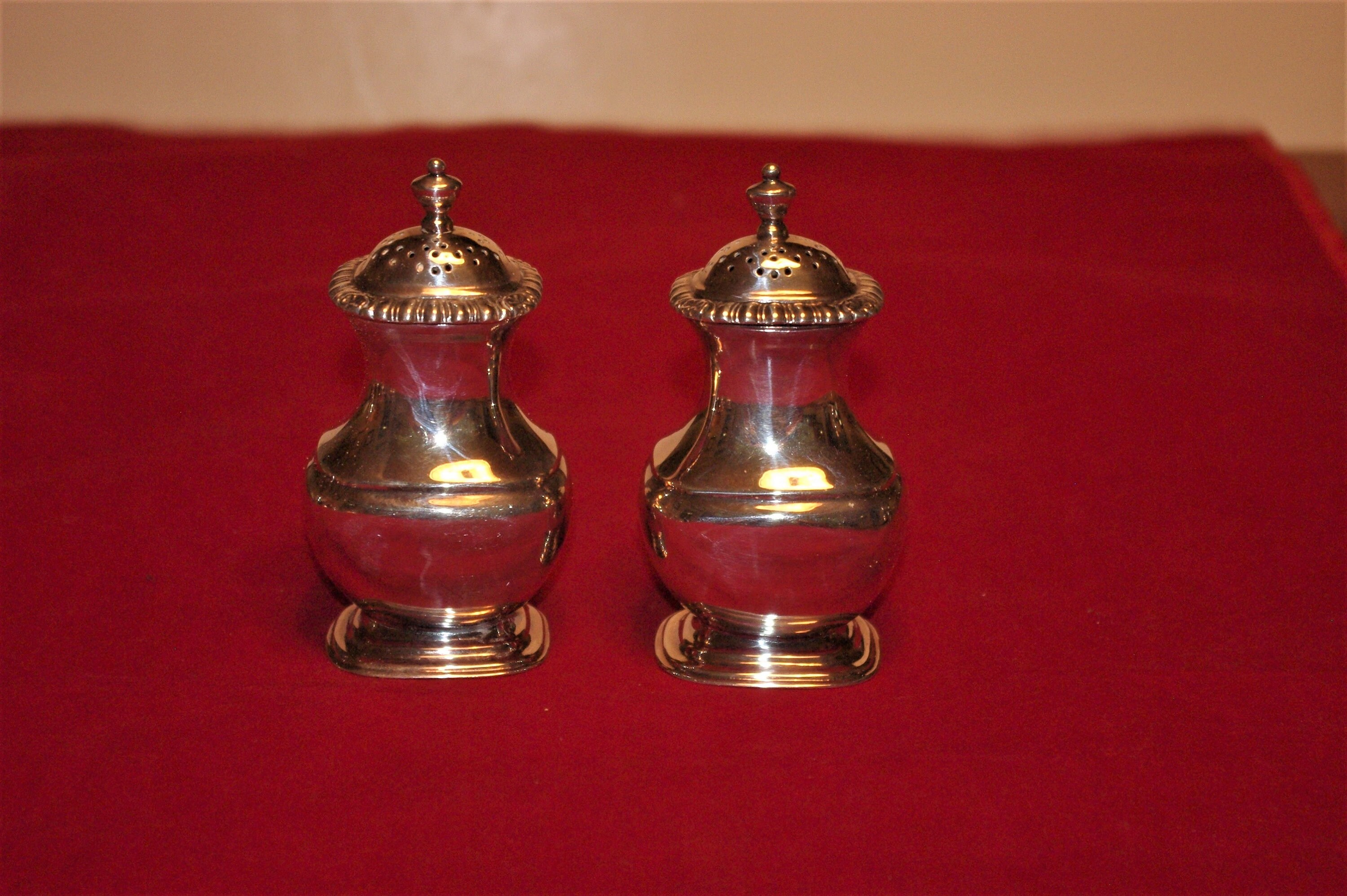 Silver SALT & PEPPER SHAKERS Made in England Silver Plated