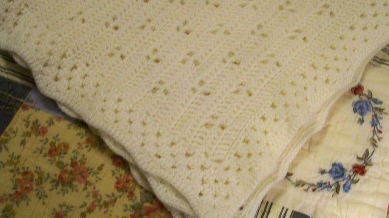 Cecelia-Marie 247 Baby Afghan Lap Afghan 32/'/' X 44/'/'