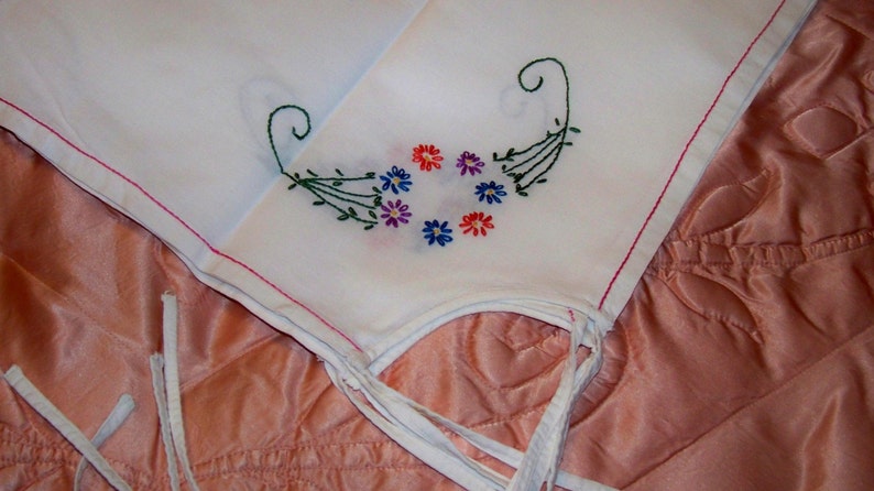 Vintage Hand Embroidered Bridge Table Cloth Card Table Cover Cecelia-Marie 149
