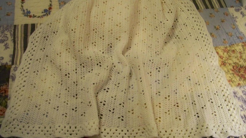 Cecelia-Marie 247 Baby Afghan Lap Afghan 32/'/' X 44/'/'