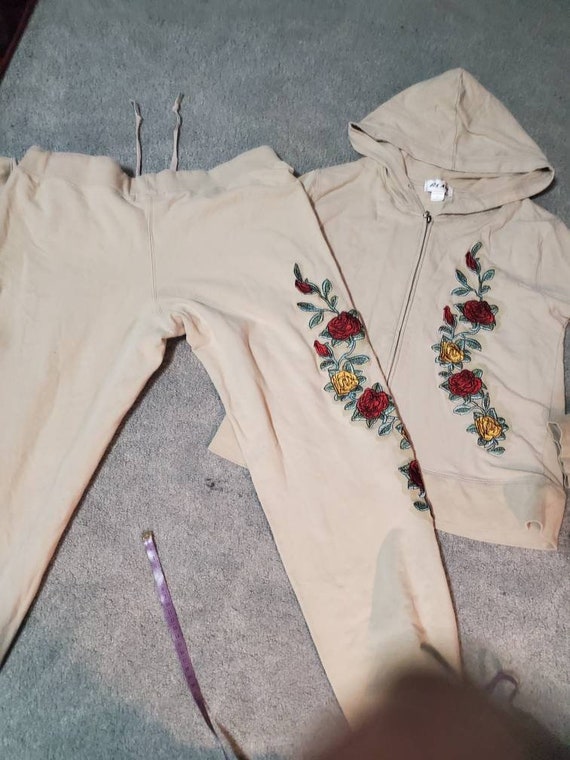 Vintage 90s tan embroidered appliqued sweatsuit j… - image 10