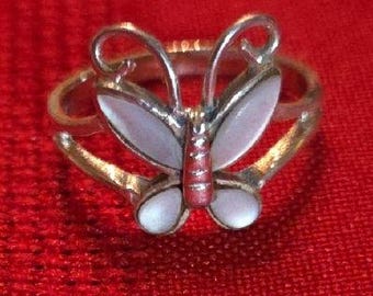 vintage mothers of pearl inlay butterfly 70s ring size 7