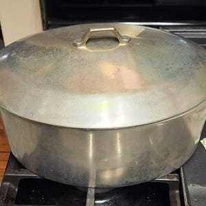 vintage heavy steel 14qt dutch oven