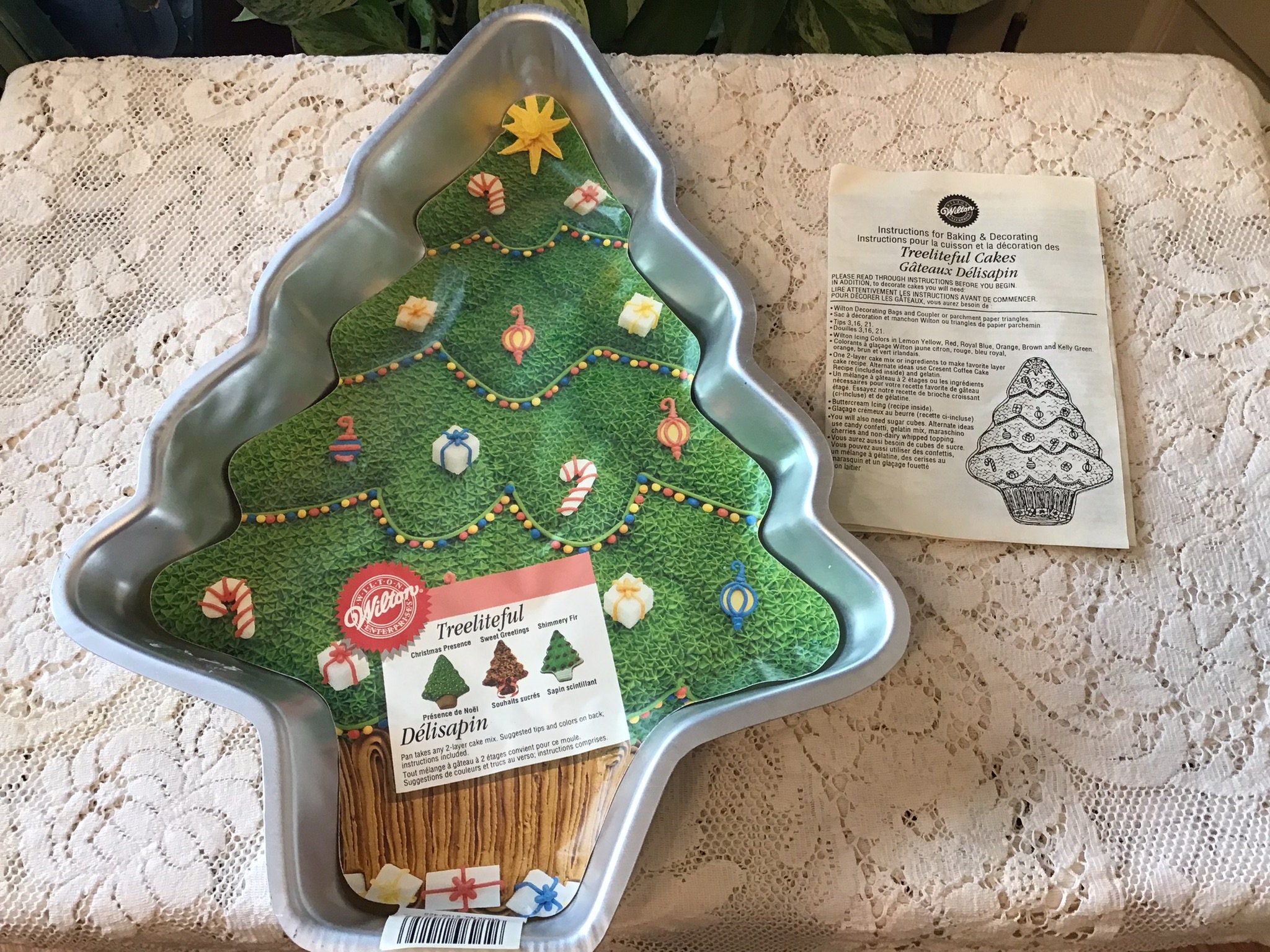 Vintage Wilton Christmas Tree Cake Pan 