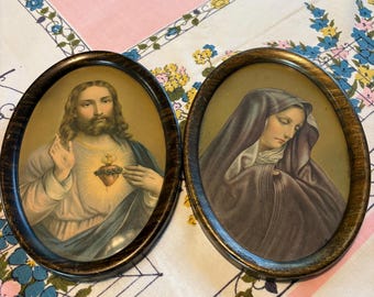 Vintage Oval Framed Prints Sacred Heart of Jesus and Virgin Mary / Our Lady of Sorrow