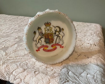 Vintage Trinket Dish / Ashtray Coronation of Queen Elizabeth 6 /2/1953 Collectable souvenir