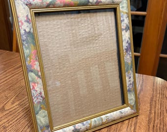 Vintage Floral Picture Frame By Burnes