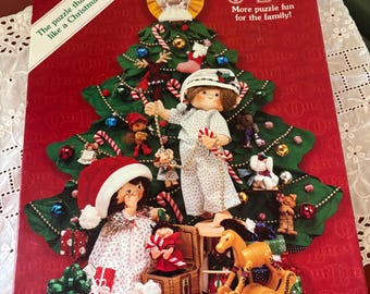 Vintage Hallmark Shaped Like a Christmas Tree Puzzle