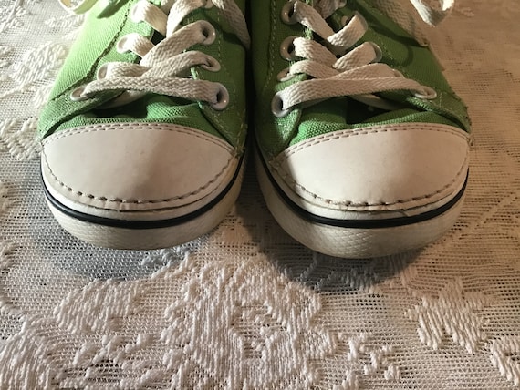 Vintage Size 7 Crocs Canvas Tennis Shoes Sneakers… - image 5