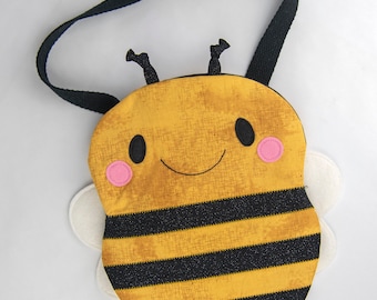 Busy Bee Purse PDF Pattern, Sewing Pattern, PDF Sewing Patterns, Instant Download, Little Girls Purse, Bumble Bee Handbag