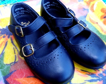 Vintage girls size 6 black dress shoes Stride Rite Mary Janes