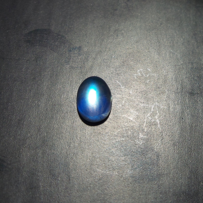 2.20 Carats 9.2x6.9x4.7 Natural Blue Sheen White Rainbow Moonstone Oval Shape Cabochon,Transparent Blue Fire Moonstone Loose Gemstone