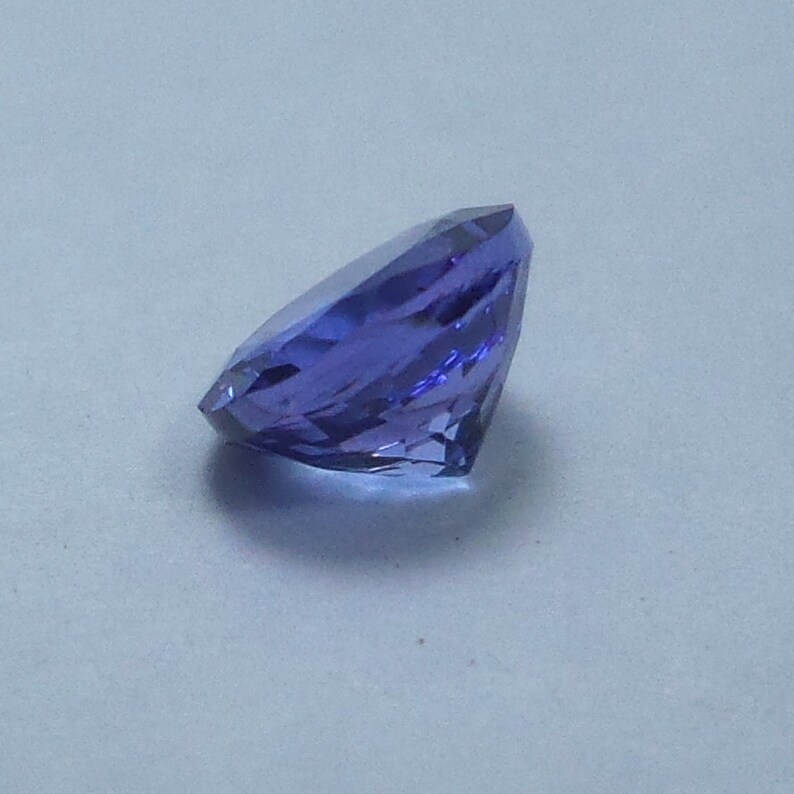Rare Violet Blue Tanzanite. 0.52 Carat 4.9x4.9x3.1 MM Top Grade Quality Natural Faceted Blue Tanzanite Round Cut Shape