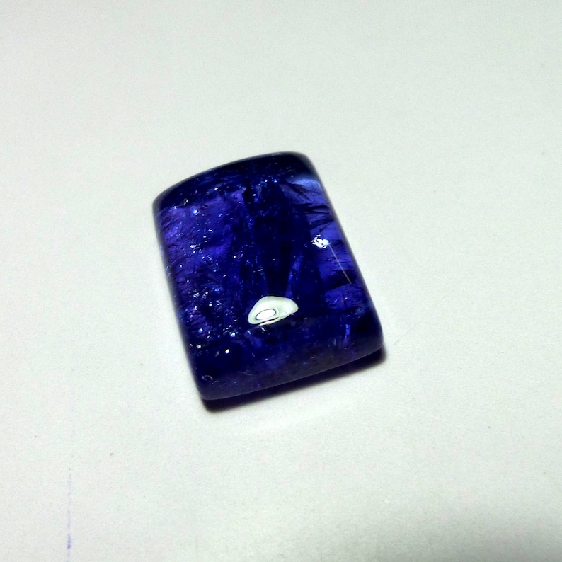 18 Carat 16.9x12.8x6.6 MM Excellent Top Grade Quality Natural Purple Blue Lustrous Tanzanite Cushion Shape Cabochon Royal Blue Tanzanite