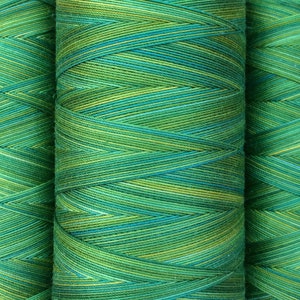 Hand Dyed Cotton Machine Quilting Thread, 150m (162yds) or 750m (820yds) spool, High Quality Egyptian Giza Cotton, Colour Grass Green