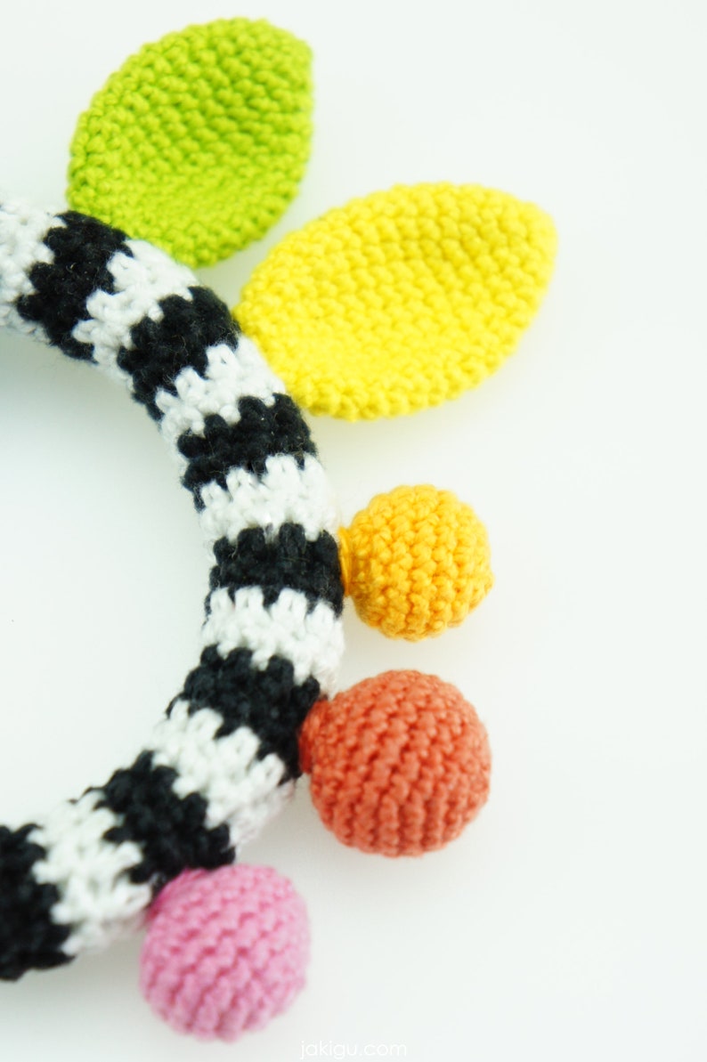 High Contrast Teether Baby Toy Crochet Pattern image 4