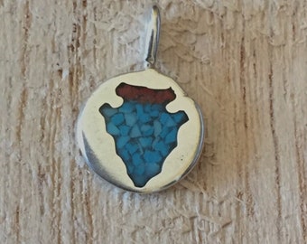 Pequeño dije de punta de flecha de plata esterlina, dije de punta de flecha de plata esterlina, collar de punta de flecha, joyería de punta de flecha, colgante de punta de flecha de Stirling