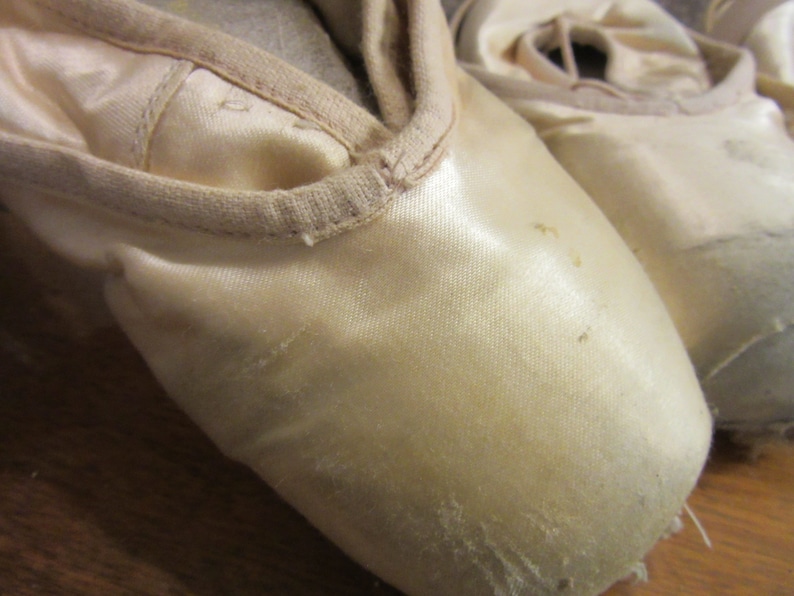 Vintage Ballet Slippers, 1 pair vintage, worn, performance, well worn and once-loved Ballerina Silky Creamy Pointer Dancing Slippers image 4
