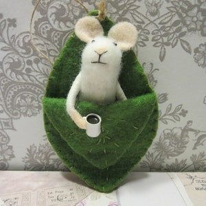 One Friendly Felt Mouse in Leaf Ornament - Mouse Drinking Coffee - Garden Home Decor - Felted Mouse with Coffee - Morning Coffee Mouse!