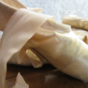 Vintage Ballet Slippers, 1 pair vintage, worn, performance, well worn and once-loved Ballerina Silky Creamy Pointer Dancing Slippers image 9