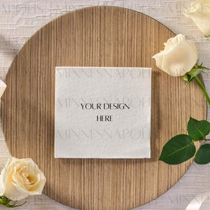 Tovagliolo di carta Mockup Download digitale Matrimonio San Valentino Progetta la tua stampa di rose bianche su richiesta