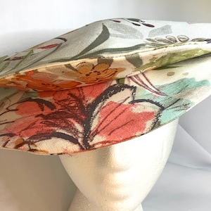 Springtime Flowers Tapestry Renaissance Tudor Flat Cap