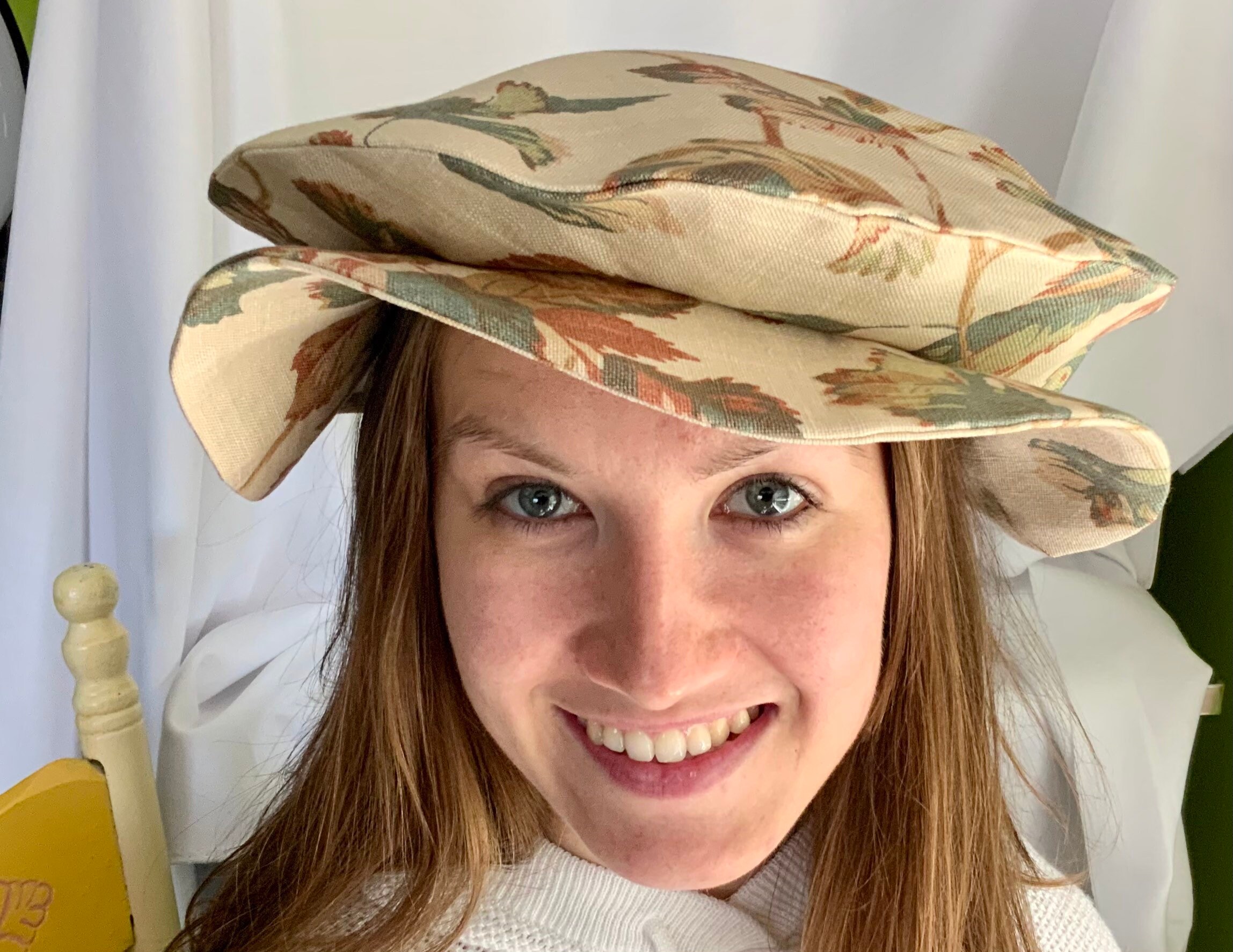 Linen Leaf Renaissance Tudor Flat Cap