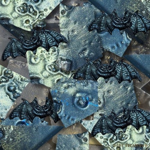 So Batty! Wax Melt Brittle | Autumn Scent | Fall Collection | Halloween Gift | Fall Fragrance | Macabre Scent