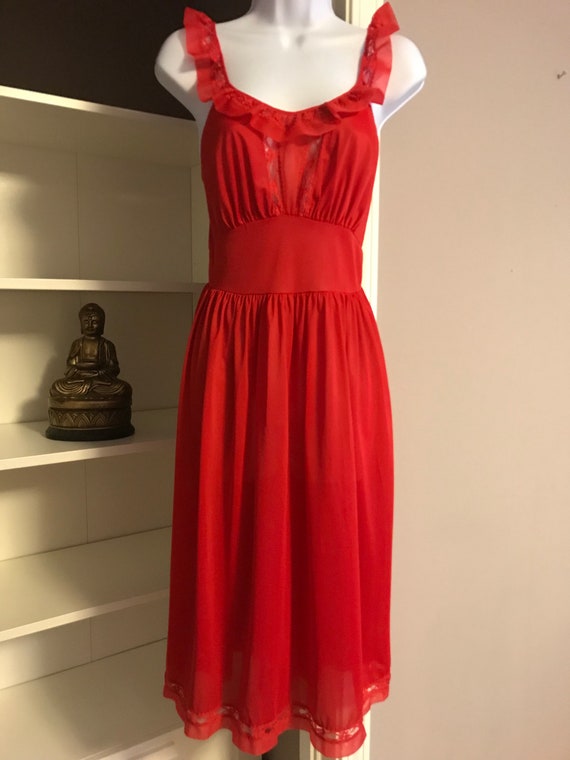 Beautiful vintage red nightie by. Luxite Kayser