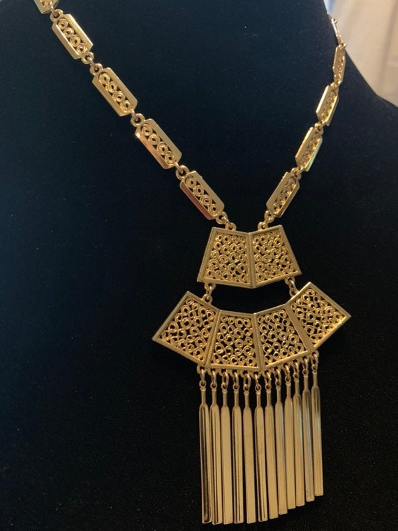 1970s gold tone necklace