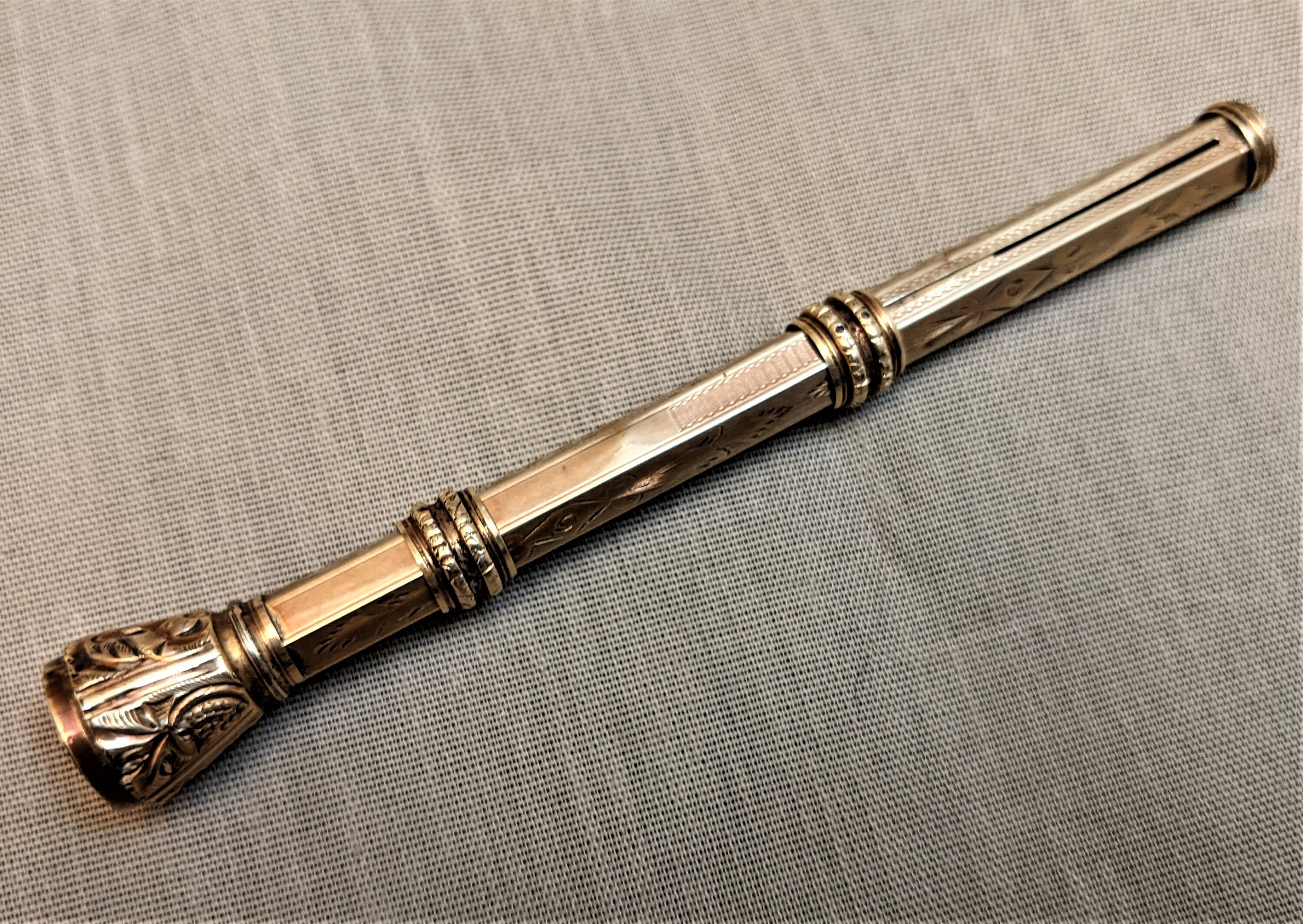 Victorian Antique Retractable Carved Pearl & Gold Ink Pen