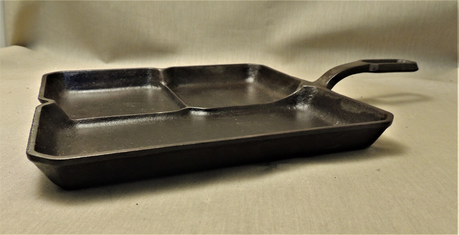 GRISWOLD Colonial Breakfast Skillet p/n 666 Cast Iron Etsy