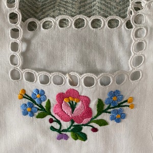 Girl's Mexican Embroidered Blouse NOS With Tag image 2