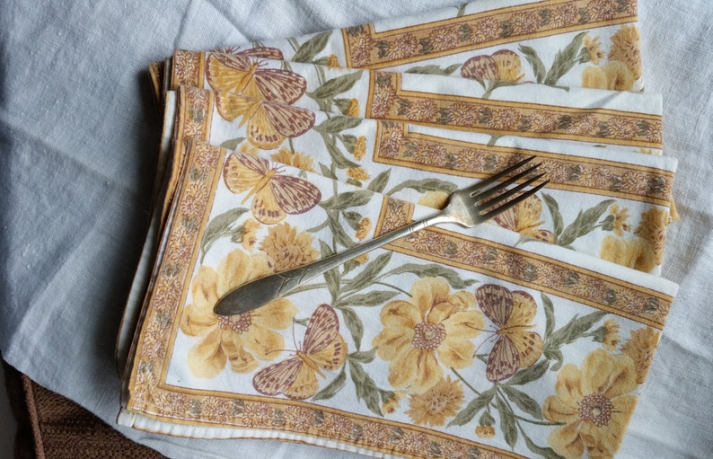 Set Of Four Large Cotton Napkins April CornellLike Print Etsy
