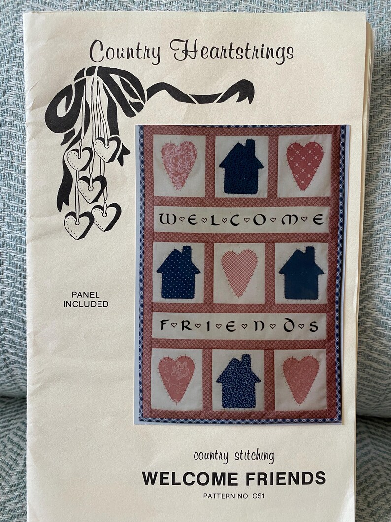 Welcome Friends Quilted Wall Hanging Pattern - by Country Heartstrings ...