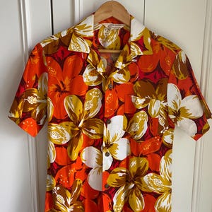 Vintage Men&#39;s Hawaiian Shirt, Bark Cloth Hawaiian Shirt, Royal Hawaiian - 1960&#39;s / 1970&#39;s